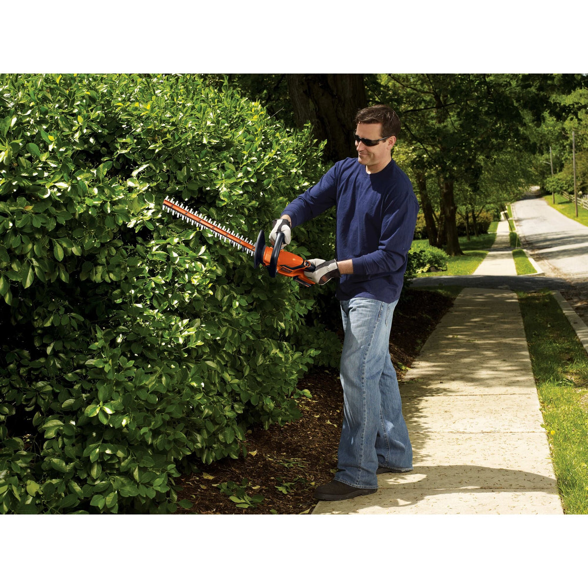 20V MAX* POWERCONNECT? Cordless 22 Inch Hedge Trimmer, Battery and Charger Not Included